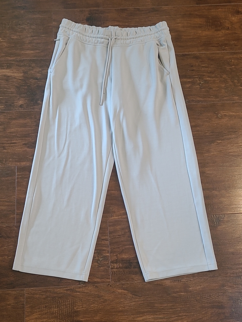 Athleta Women's Light Gray Drawstring Pants  Pull On  Size M